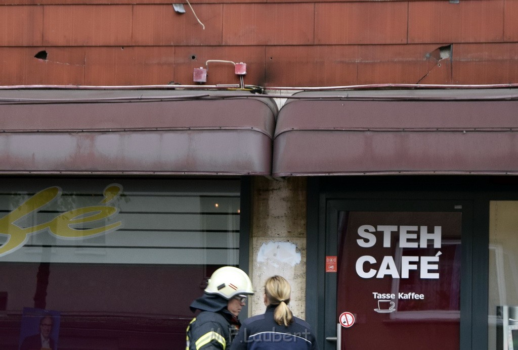 Feuer 1 Koeln Hoehenberg Olpenerstr P07.JPG - Miklos Laubert